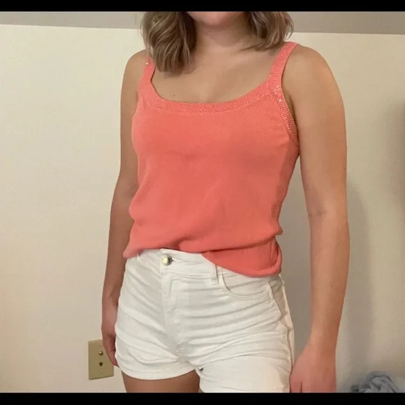 Peachy pink beaded tank top - Picture 2 of 4
